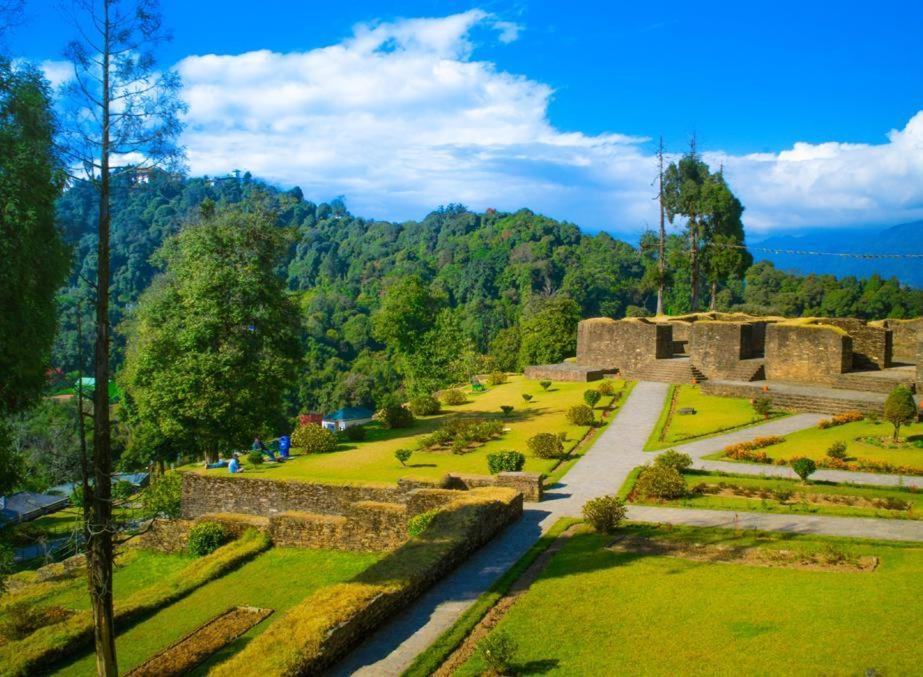 Snow White Retreat Hotel And Restaurant Gangtok Exterior photo
